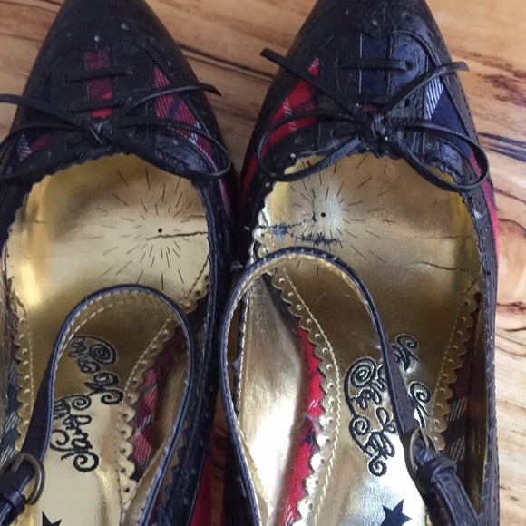 Naughty Monkey Heels size 8 - Picture 5 of 5